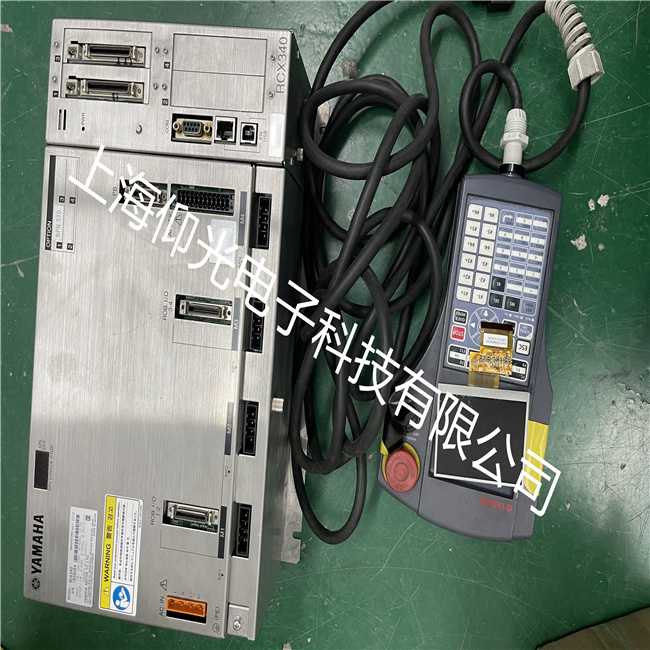 雅馬哈機(jī)器人控制器340報(bào)BYE聯(lián)不起機(jī)器維修