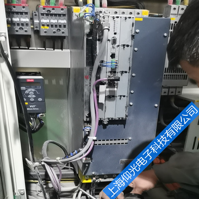 鮑米勒伺服驅(qū)動器BM4463上電無顯示故障維修