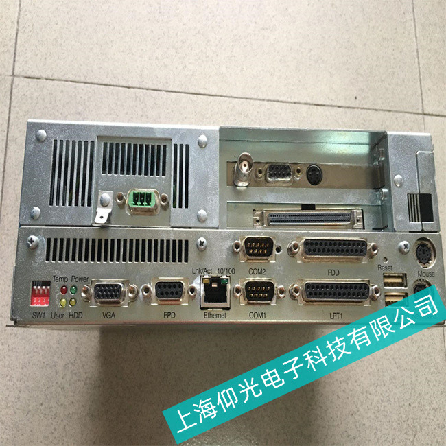昆山市交通信號(hào)控制貝加萊工控機(jī)5PC810.5X02-00顯示屏出現(xiàn)亂碼